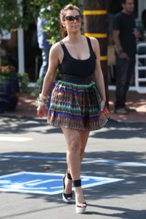 Kim Kardashian feet photo thumbnail