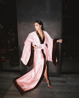Kim Kardashian feet photo 3
