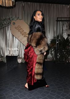 Kim Kardashian feet photo 13