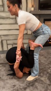 Kim Kardashian feet photo 11