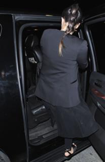 Kim Kardashian feet photo thumbnail