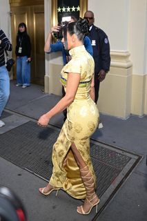 Kim Kardashian feet photo 3
