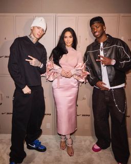 Kim Kardashian feet photo 15
