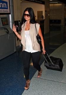 Kim Lee feet photo 4