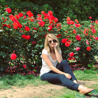 Kim Matula feet photo thumbnail