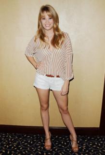Kim Matula feet photo thumbnail