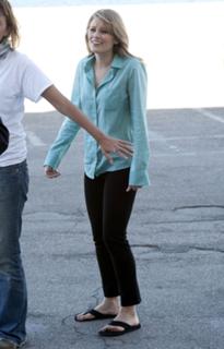 Kim Matula feet photo thumbnail