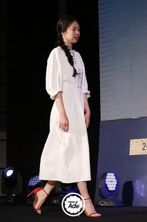 Kim Min-hee feet photo 11