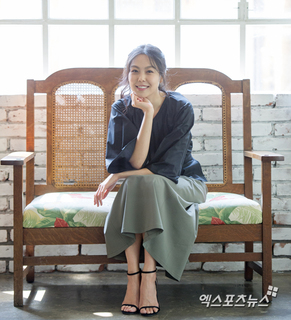 Kim Min-hee feet photo 15