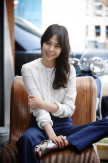 Kim Min-hee feet photo 8