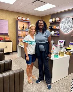 Kim Mulkey feet photo 3