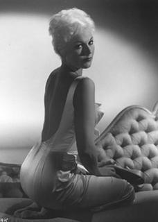 Kim Novak feet photo thumbnail