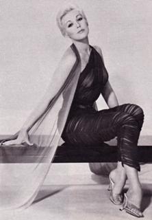Kim Novak feet photo thumbnail