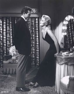 Kim Novak feet photo thumbnail