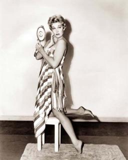 Kim Novak feet photo thumbnail