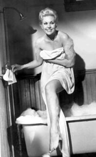 Kim Novak feet photo thumbnail