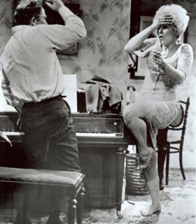 Kim Novak feet photo thumbnail