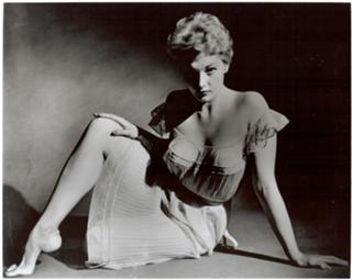 Kim Novak feet photo thumbnail