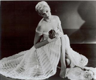 Kim Novak feet photo thumbnail