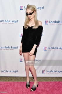 Kim Petras feet photo 15