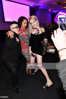 Kim Petras feet photo 11
