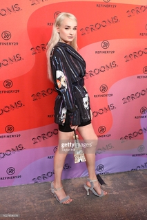 Kim Petras feet photo 8