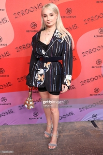 Kim Petras feet photo 7