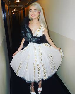 Kim Petras feet photo 7