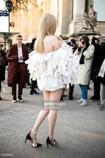 Kim Petras feet photo 13