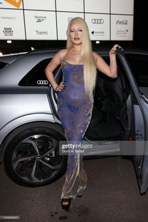 Kim Petras feet photo 12