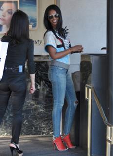 Kim Porter feet photo 18