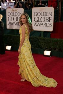 Kim Raver feet photo thumbnail