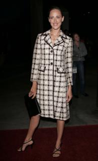 Kim Raver feet photo thumbnail