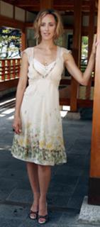 Kim Raver feet photo thumbnail