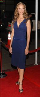 Kim Raver feet photo thumbnail