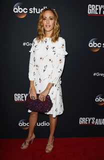 Kim Raver feet photo thumbnail