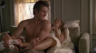 Kim Raver feet photo thumbnail