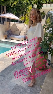 Kim Raver feet photo thumbnail