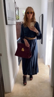 Kim Raver feet photo thumbnail