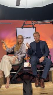 Kim Raver feet photo thumbnail