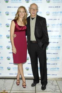Kim Raver feet photo thumbnail