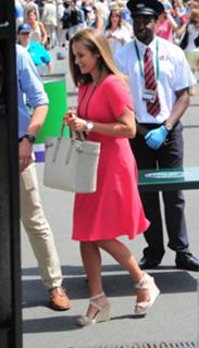 Kim Sears feet photo 3
