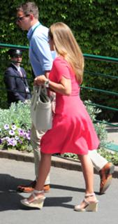 Kim Sears feet photo 18