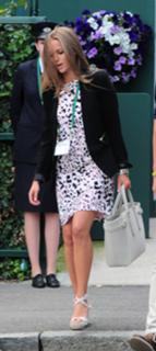 Kim Sears feet photo 15