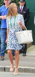 Kim Sears feet photo 18