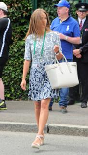 Kim Sears feet photo 14