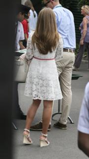 Kim Sears feet photo 9