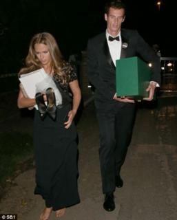 Kim Sears feet photo 3