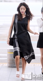 Kim Seol-hyun feet photo 3