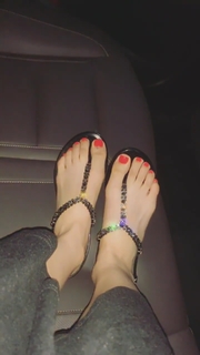 Kim Seol-hyun feet photo 8